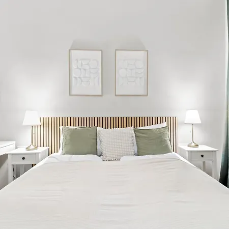 Modern Bright I Close To S-bahn I 5 Min To Shopping Mall *