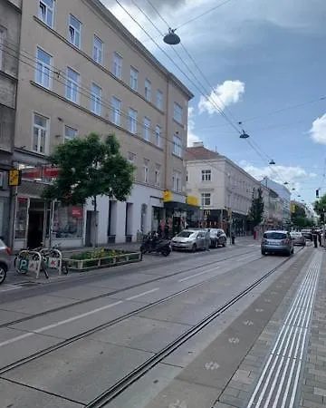 Charmante Altbauwohnung 72qm Vienna