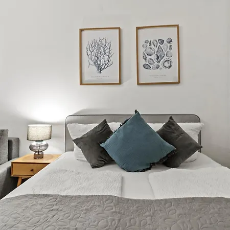 Close To Augarten, 5 Min Walk To U4 Friedensbruecke * Vienna