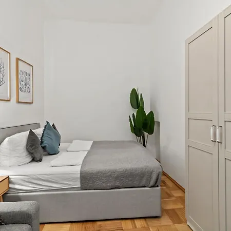 Close To Augarten, 5 Min Walk To U4 Friedensbruecke