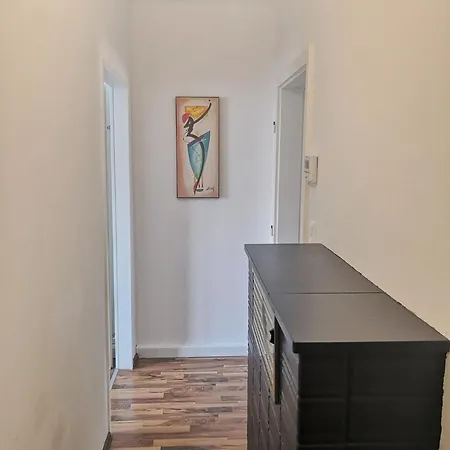 - 2 Bdrm Vienna