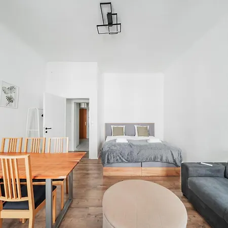 Apartmán 70 M2 Westbahnhof Vídeň