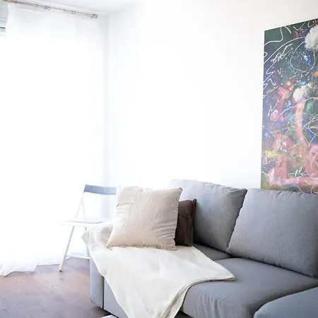 Design Premium With Balcony & Parking Apartment *