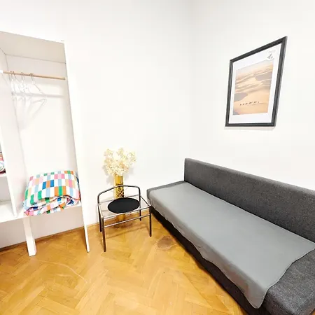 Homestay Cozy Next To Lugner *