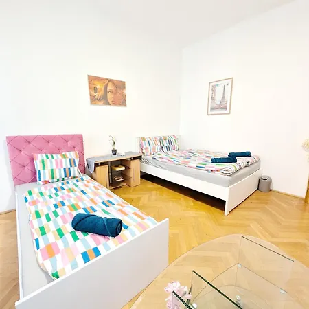 Apartamento Cozy In Lugner Area Viena