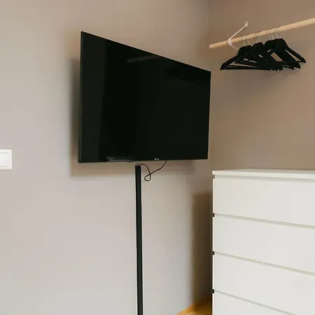 Modern 3br Perfect For 4-6 Metro Close To Naschmarkt *