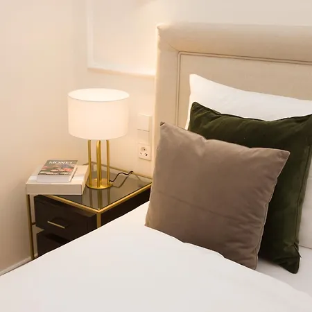 Rafael Kaiser - Signature Centre Aparthotel