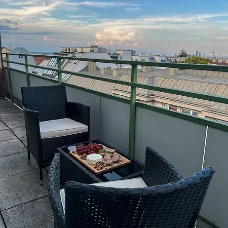 Not Bookable * Viena