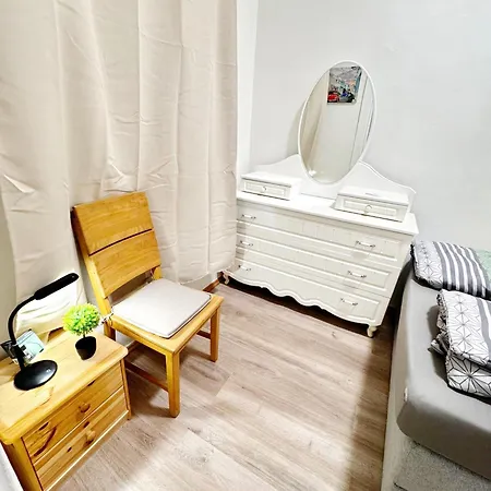 Lovely - 15 Min From Airport & Center, 5 Min From Main-bus Station Ez10b *