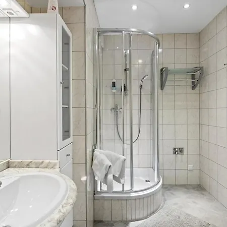 Apartment Neben Dem Augarten I 5 Min To Metro I 10 Min To *