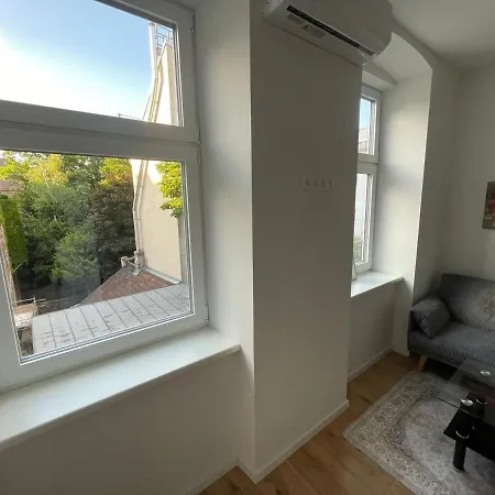 Gemuetliches Apartment 60M2 Mit Klimaanlage Nahe Westbahnhof