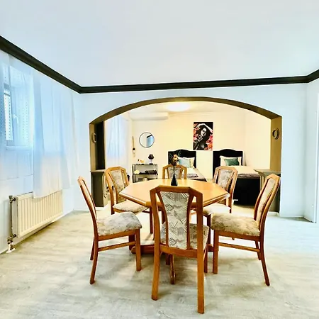 Apartment Very Spacious For Up To 7p With Great Location