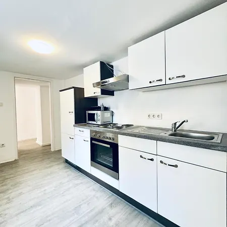 Very Spacious For Up To 7p With Great Location Apartment