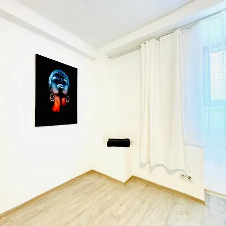 Apartment Very Spacious For Up To 7p With Great Location