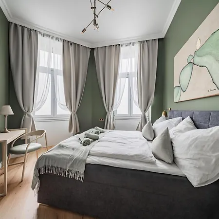 Home1 - District Twelve Boutique Hostel *