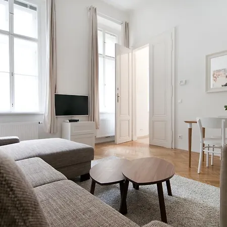 Apartman Heymi Oper *