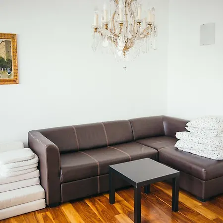 דירה Living Center