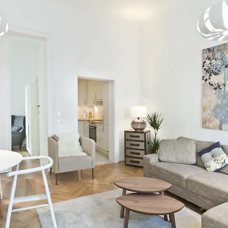 Apartman Heymi Oper *