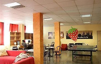 بيت شباب Strawberry فيينا
