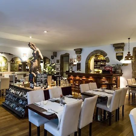 Royal Hotel 4*