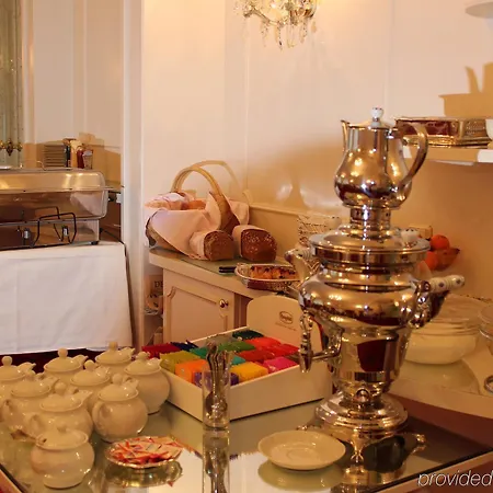 Elaya City Center Hotel 4*