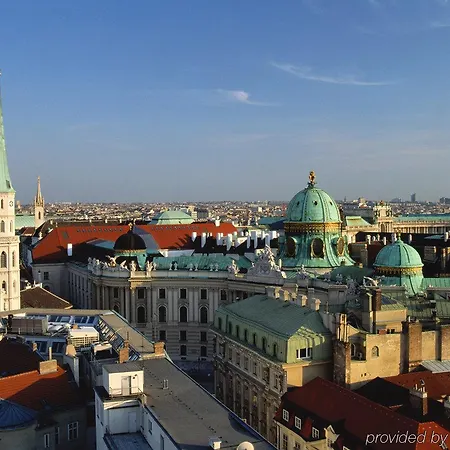 Schani Salon Hotel 4*