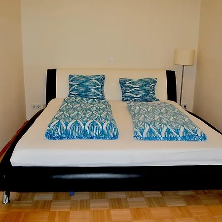 Apartment Debo Marc-aurel-strasse *