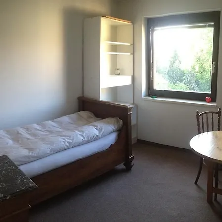 3-zimmer-wohnung Auhofstrasse Apartment Vienna