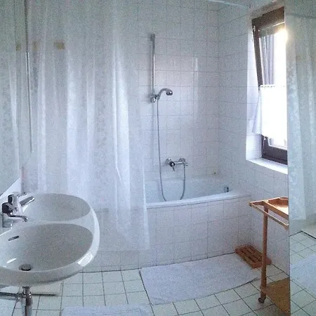 3-zimmer-wohnung Auhofstrasse
