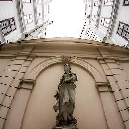 Getreidemarkt 10 Serviced Appartement *