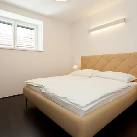 Redstar 1020 Apartment Vienna