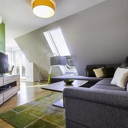 Abieshomes Serviced - Messe Prater Apartment *
