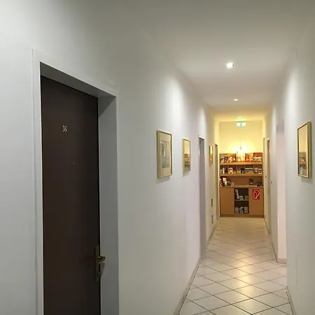 Ani Hotel