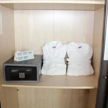 Aparthotel Suitehotel Kahlenberg 3*