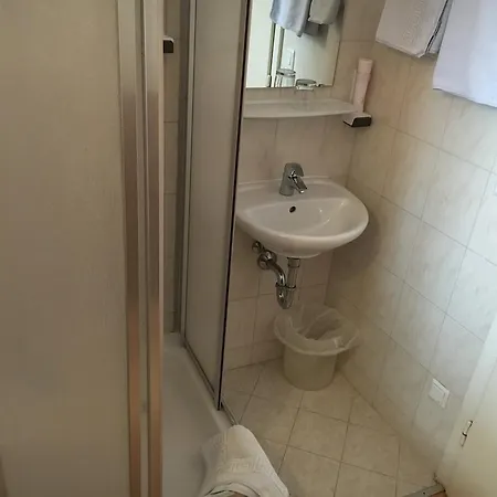 Hotel Ani 3*