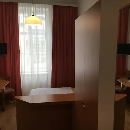 Hotel Ani