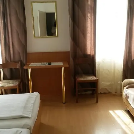 Ani Hotel