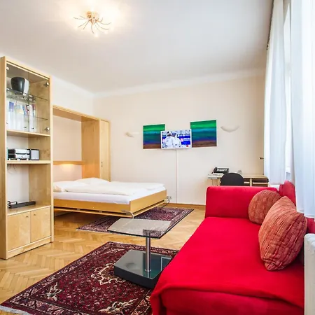 - Cav Lägenhetshotell Wien