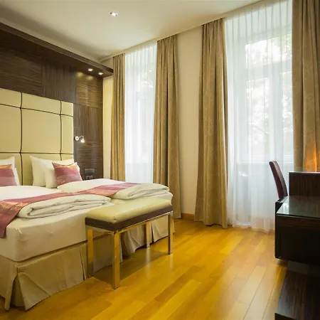 Western Arcadia Hotel Vienne