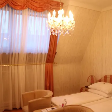 Hotel Schweizerhof 3*
