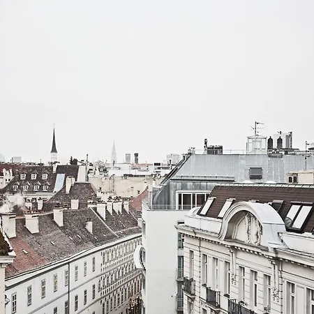 Hotel Palais Coburg 5*