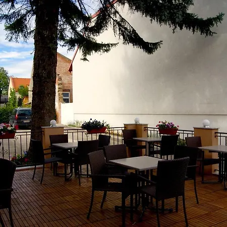 Bed & Breakfast Cafe 168