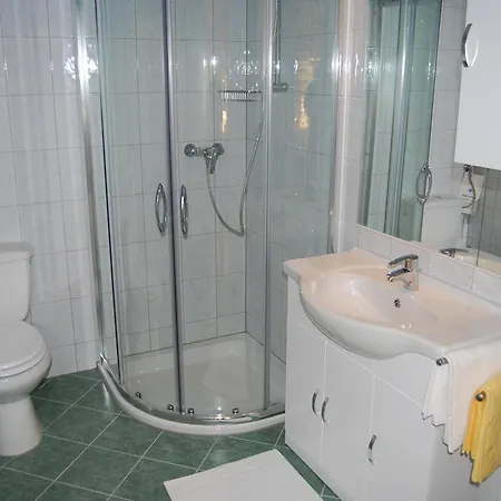 Apartment Florian *