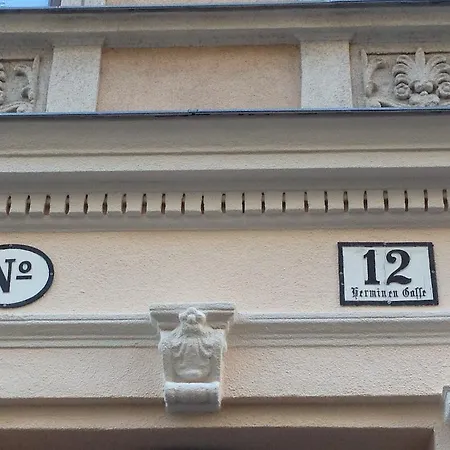 Apartment Old