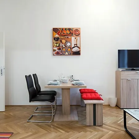 Apartment The Barts Apartments - Self Check-In