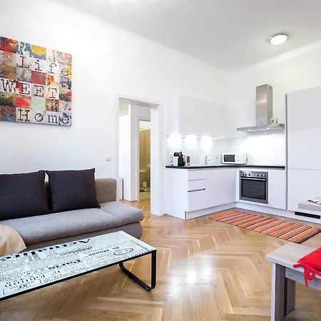 Apartment The Barts Apartments - Self Check-In