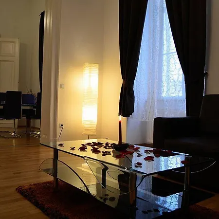 Hotel City Center - Baeckerstrasse 3*
