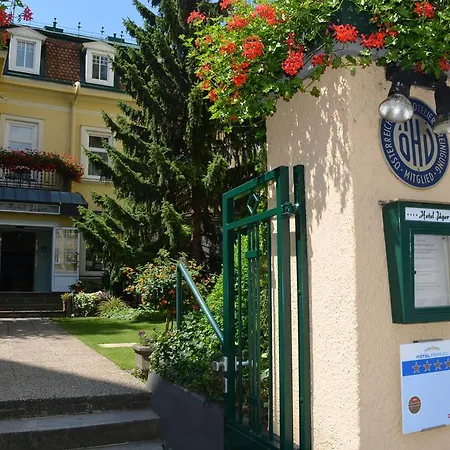 Hotel Jäger - Family Tradition Since 1911