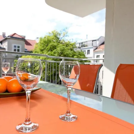Apartment 3 Sunny Apartments-schoenbrunn, 100m2 With Balcony Vienna
