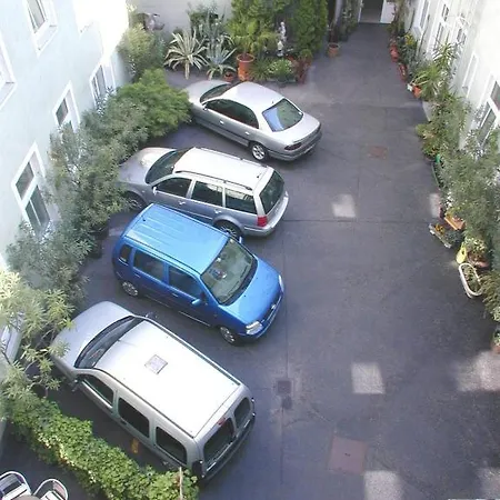 Guest house Hotel-pension Fuenfhaus Vienna